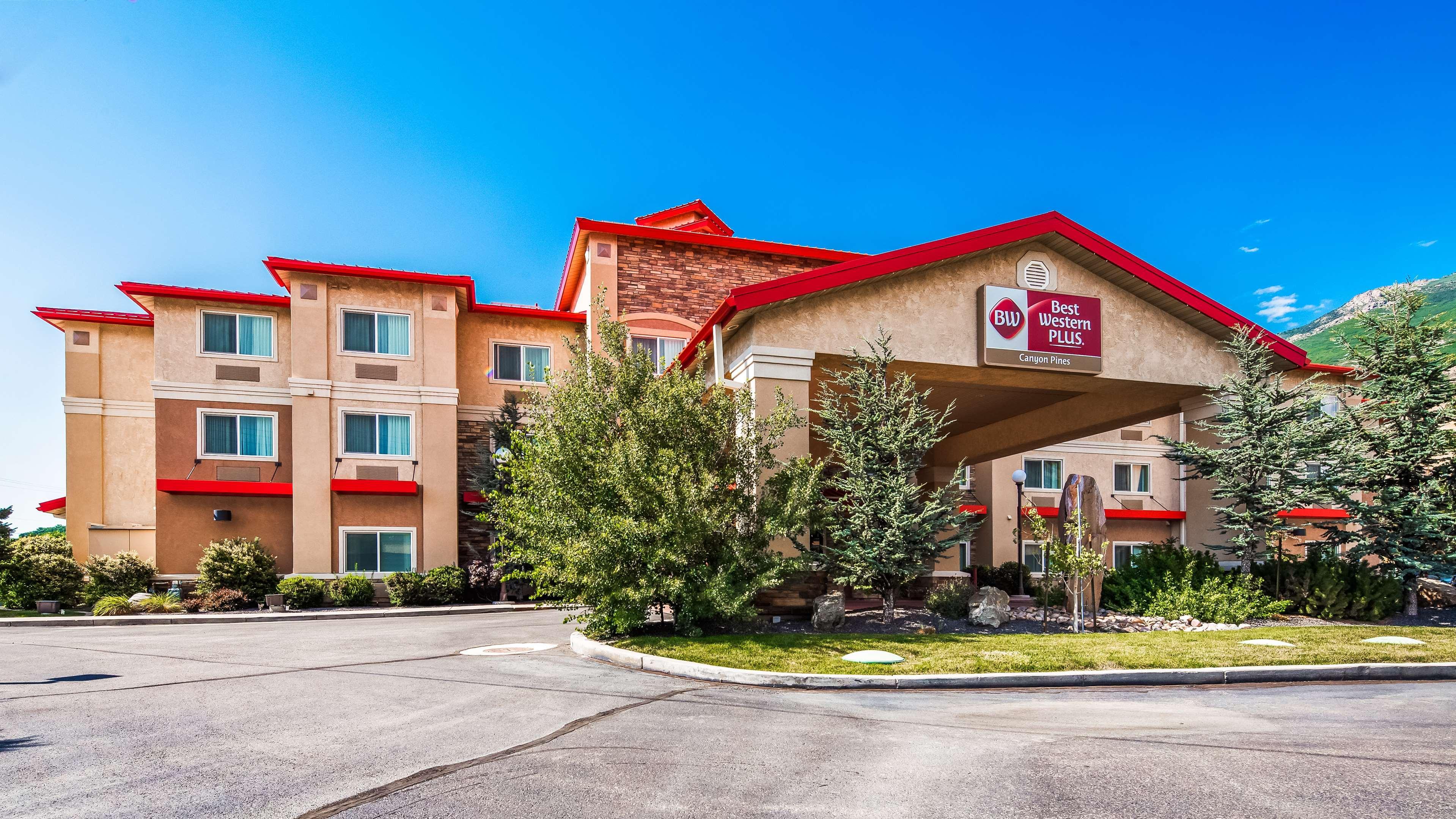 אוגדן Best Western Plus Canyon Pines מראה חיצוני תמונה