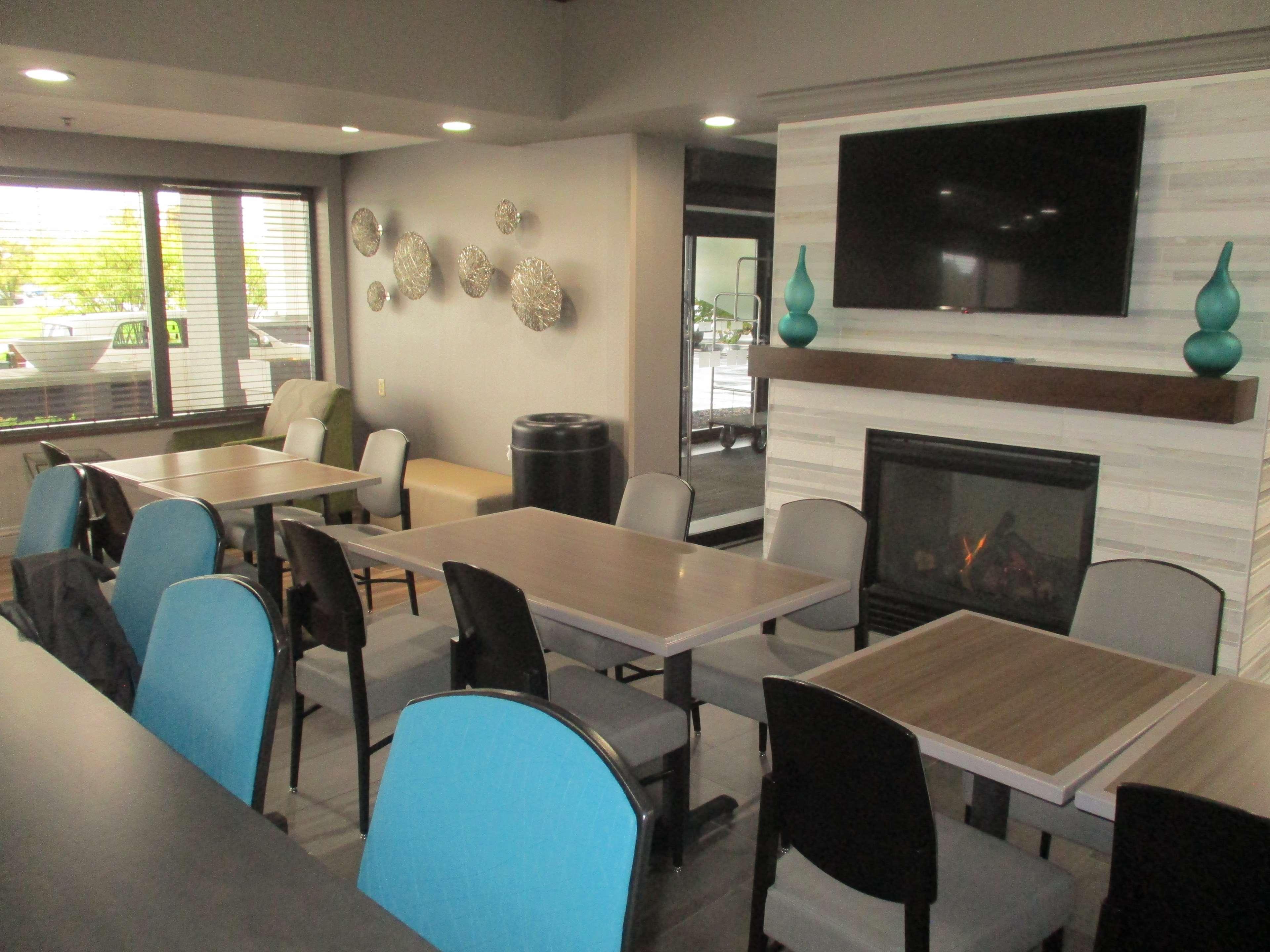 אוגדן Best Western Plus Canyon Pines מראה חיצוני תמונה