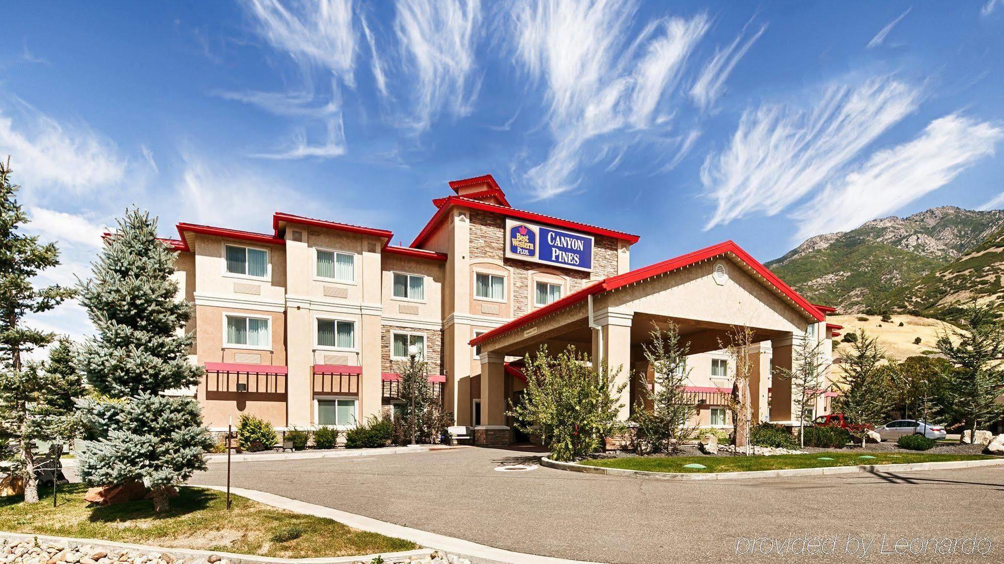 אוגדן Best Western Plus Canyon Pines מראה חיצוני תמונה